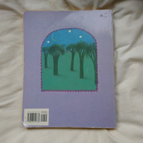 The Enchanted Broccoli Forest Cook book by Mollie Katzen - Picture 2 of 4